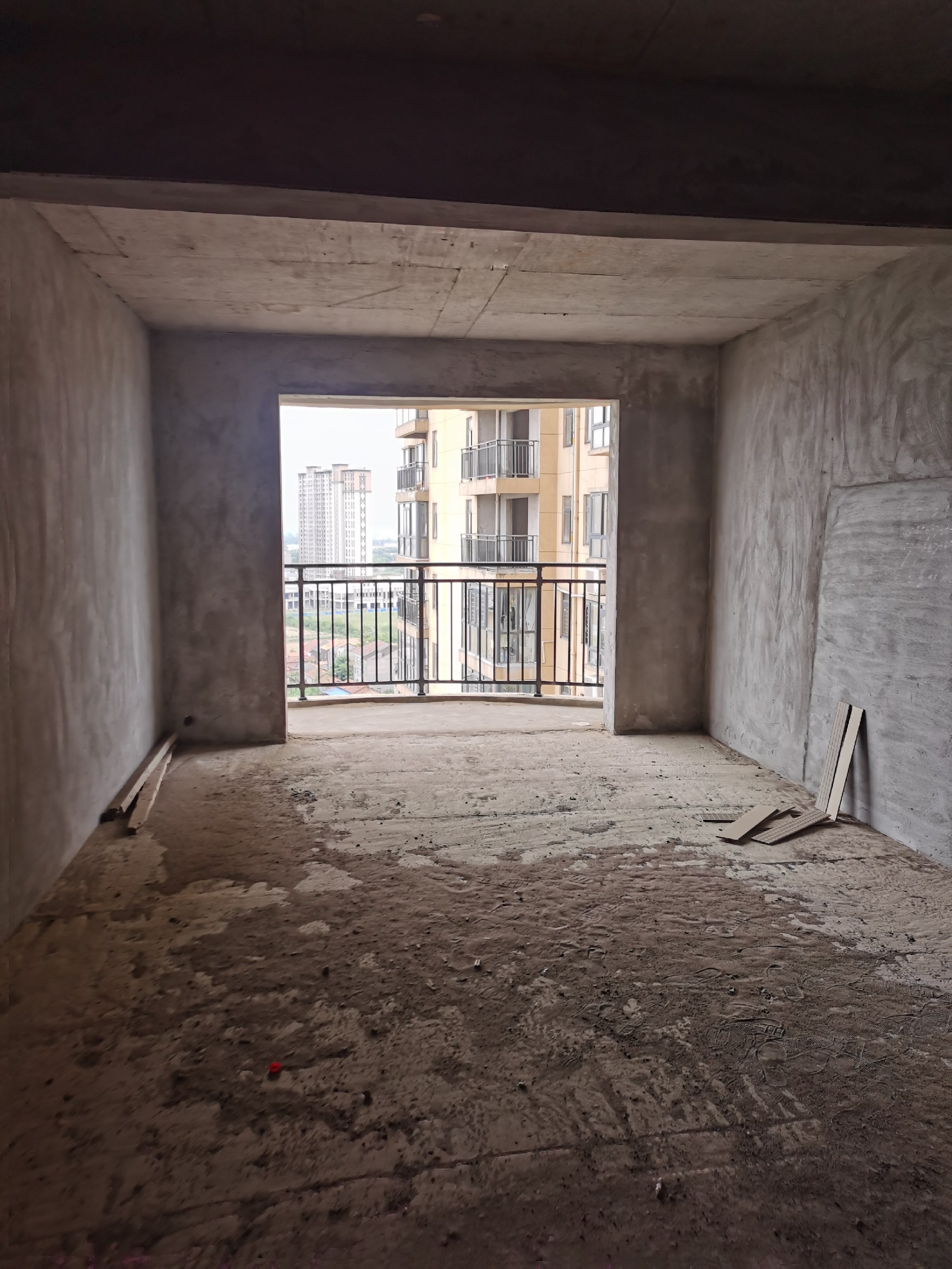 江陵縣荊江路與江陵大道交匯處“金港國際”小區(qū)抵稅商品房一批(圖5)