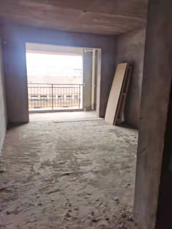 江陵縣“郝穴大市場改造”項(xiàng)目抵稅商品房一批拍賣公告(圖7)