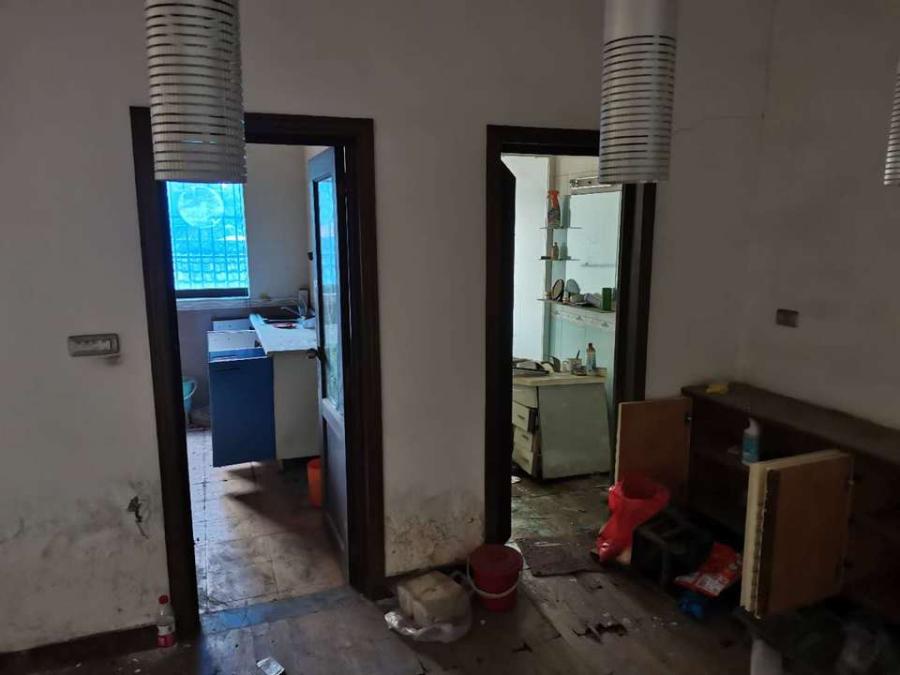 荊州市荊州城南開(kāi)發(fā)區(qū)西堤街南側(cè)御河村二組房地產(chǎn)(圖8) 荊州市荊州城南開(kāi)發(fā)區(qū)西堤街南側(cè)御河村二組房地產(chǎn)(圖8)