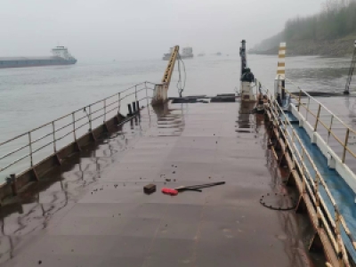 三艘客渡船舶（長荊州渡0088號客渡船、長荊州渡0008號客渡船、長荊州渡0066號）。